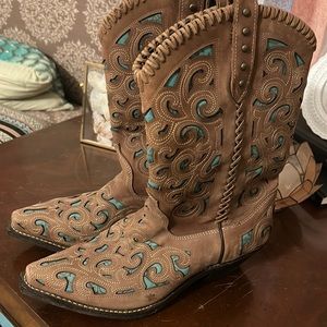 Western Boots High Quality Boots Hand tailored. Custom leather cutout design